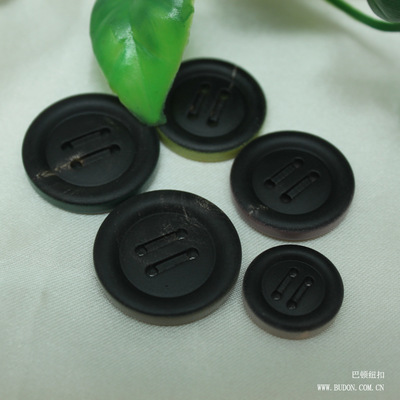 【BD 廠家訂制 噴油 牛角紐扣】價格,廠家,圖片,扣類,深圳市興鑫飛鵬實業(yè)-